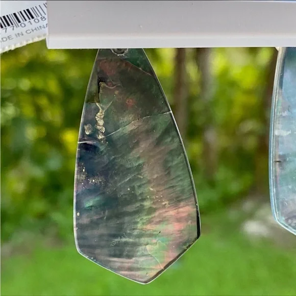 Kendra Scott Adolin Black Mother of Pearl Earrings - Picture 7 of 12